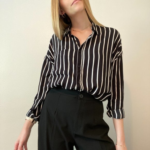 Vertical Black and White Striped Button Top - Picture 4 of 4